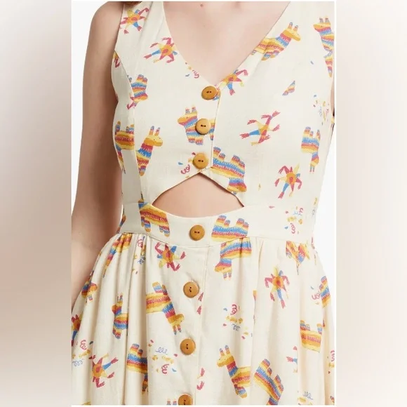 Modcloth Keeping On Cutout Pinata Print Dress A-Line Llama Rainbow Cream Size 1X - Picture 7 of 11
